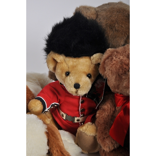 431 - Teddy Bears - a collection of x 14 assorted teddy bears / plush toys to include: Cuddles Time, Welsh... 