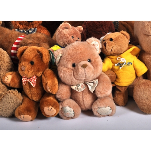 423 - Teddy Bears - a collection of x 16 assorted teddy bears / plush toys to include: Eden, Cute n Soft, ... 