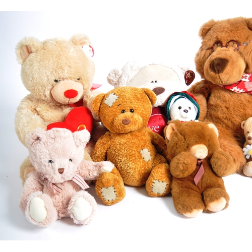 403 - Teddy Bears - a collection of x 8 assorted teddy bears / plush toys to include: Makro, Fizzy Moon, C... 