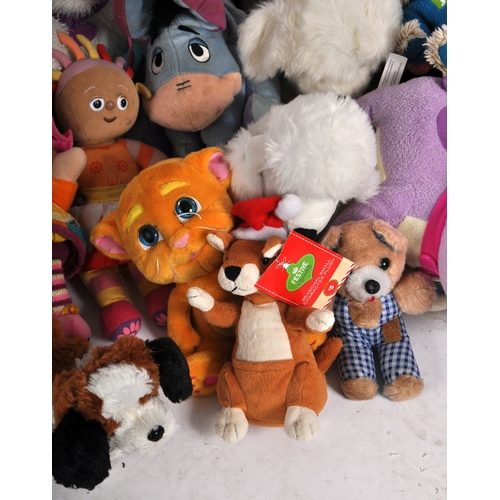 491 - Teddy Bears - a collection of x*NUMBER* assorted teddy bears / plush toys with a large number of bat... 