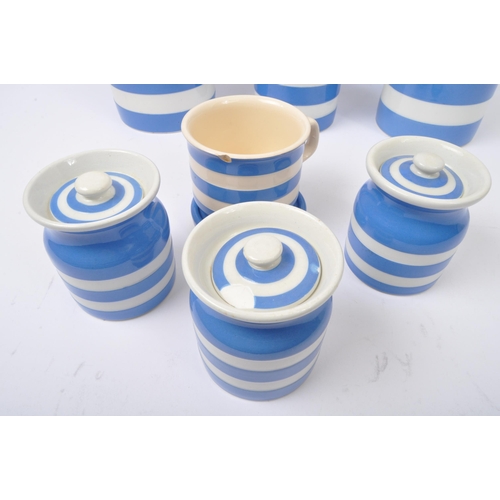 105 - T. G. Green - A collection of vintage 20th century T. G. Green Cornish ware lidded jars with signatu... 