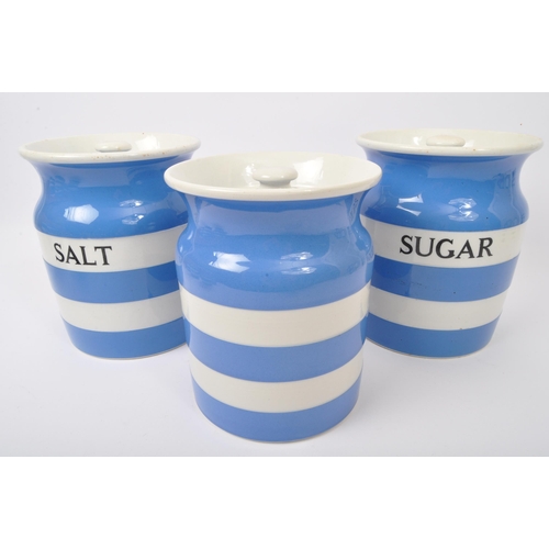 105 - T. G. Green - A collection of vintage 20th century T. G. Green Cornish ware lidded jars with signatu... 