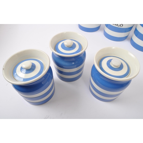 107 - T. G. Green - A collection of vintage 20th century T. G. Green Cornish ware lidded jars with signatu... 