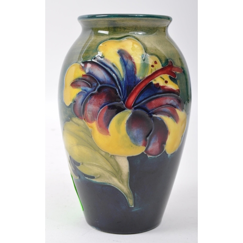 40 - Moorcroft green pottery - English / British design - 20th Century ceramic pottery hibiscus pattern. ... 