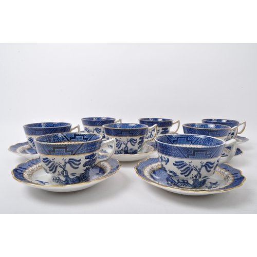 61 - Booths - Real Old Willow - A 20th century Booths ceramic transfer printed willow pattern tea service... 