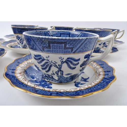 61 - Booths - Real Old Willow - A 20th century Booths ceramic transfer printed willow pattern tea service... 