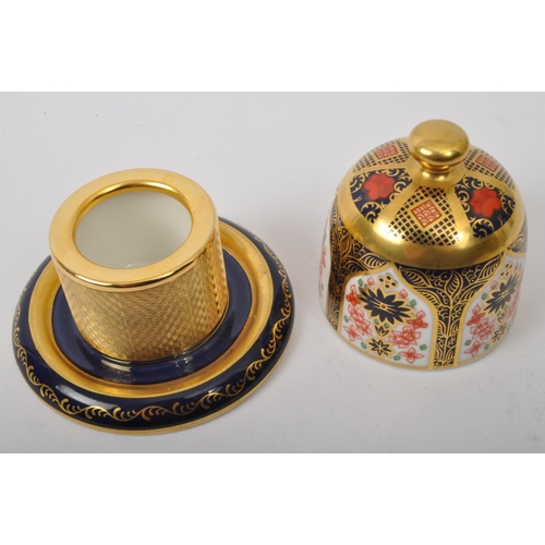 88 - Royal Crown Derby - Old Imari - Match Strike - A vintage 20th century bone china Imari match strike ... 