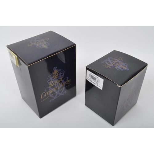 94 - Royal Crown Derby -  Red Cardinal & Anniversary Robin 2009 exc. - Two vintage 20th century Royal Cro... 