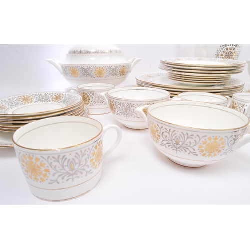 116 - A vintage 20th century circa 1960s Coalport fine bone china 'Spanish Lace' dinner service together w... 