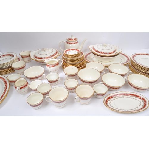 90 - Ridgway ceramic tea service - 20th Century vintage. Comprising of; serving plates, sugar bowl, cups,... 