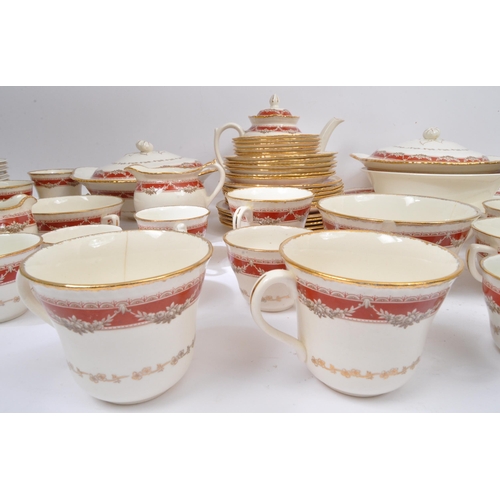90 - Ridgway ceramic tea service - 20th Century vintage. Comprising of; serving plates, sugar bowl, cups,... 