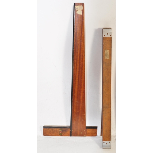 564 - A retro vintage 20th century wooden draughtsman desk top work table. The architect table including a... 