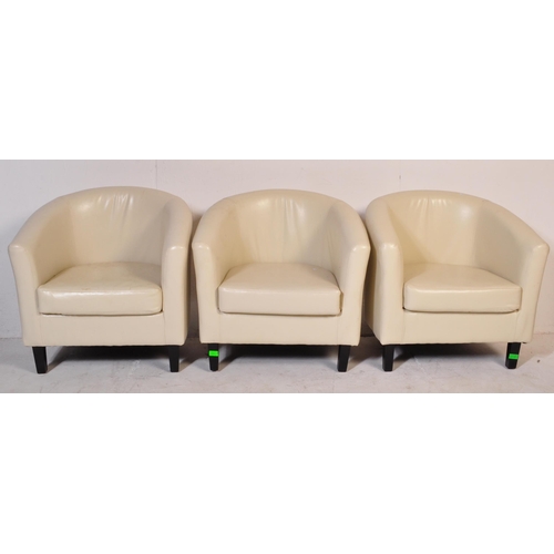 648 - A retro vintage 20th Century white faux leather stitched club / fireside lounge suite comprising of ... 