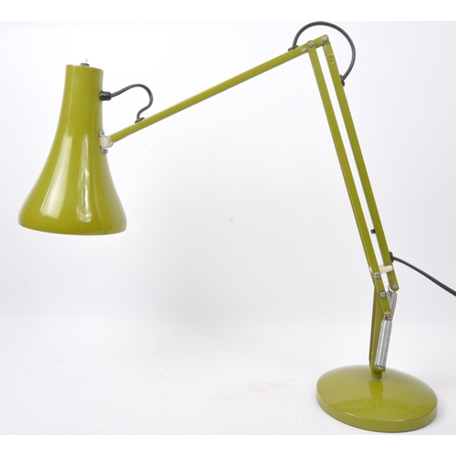 684 - Herbert Terry & Sons - Model 90 - Al retro vintage mid 20th Century anglepoise industrial work facto... 