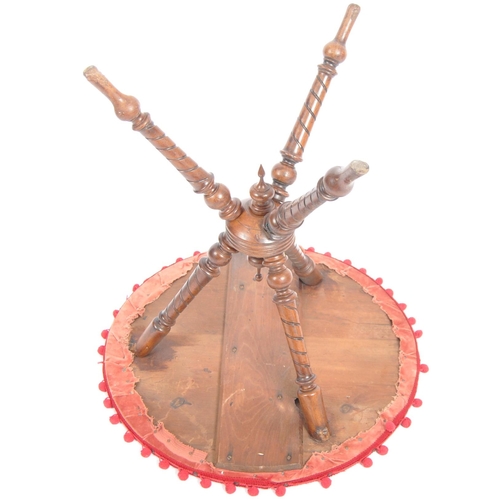 1068 - Victorian 19th century mahogany gypsy fortune tellers table / cricket table. Raised on spiral carved... 