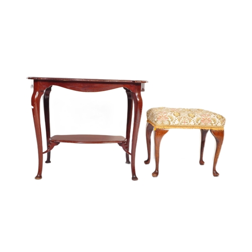 921 - An early 20th century Edwardian era inlaid side table with inlay to top and pie crust type edge and ... 