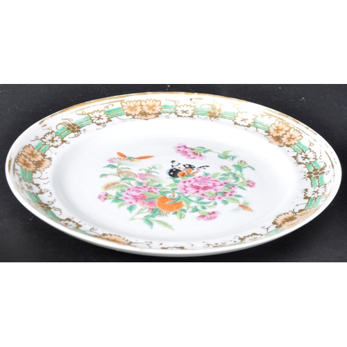 124 - A 19th Century Chinese Cantonese porcelain plate of circular form having hand painted decoration in ... 