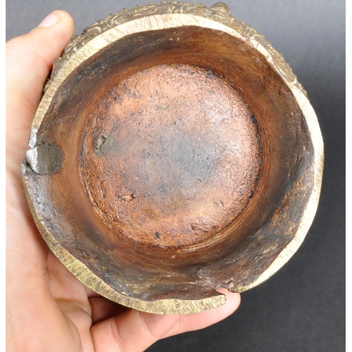 134 - An 18th Century Chinese bronze vase having relief decoration depicting multiple Buddha with repeatin... 