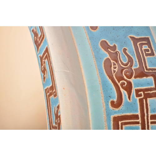 139 - An early 20th Century Chinese Republic period Oriental large porcelain planter bowl jardinière / fis... 