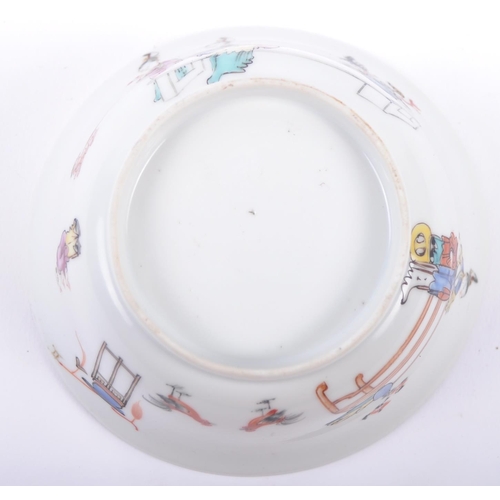 163 - An 18th Century Chinese porcelain bowl having hand painted polychrome enamel decoration depicting fi... 