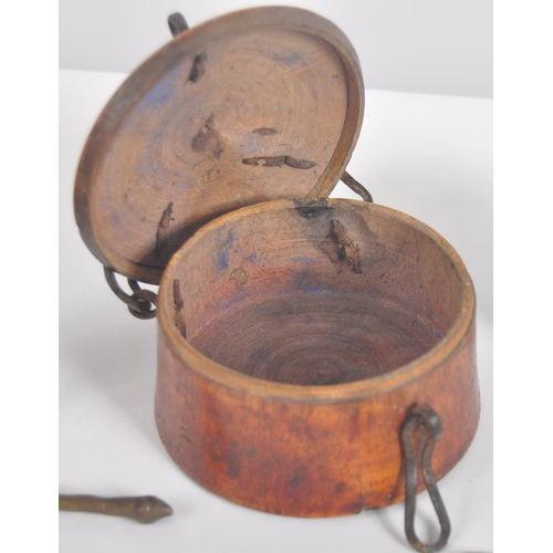 180 - A mixed collection of 18th, 19th and 20th century Indian and Chinese curiosities. To include a Tibet... 