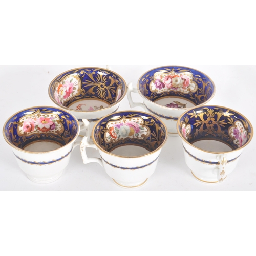 12 - A 19th Century Spode / Coalport / Worcester manner hand painted tea service / tea set. Decorated in ... 