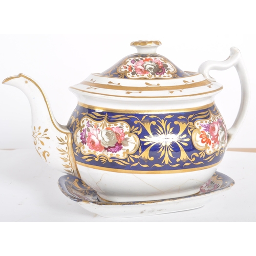 12 - A 19th Century Spode / Coalport / Worcester manner hand painted tea service / tea set. Decorated in ... 