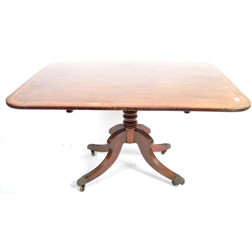 138 - A 19th Century Regency mahogany & walnut crossbanded tilt top breakfast table / loo dining table hav... 