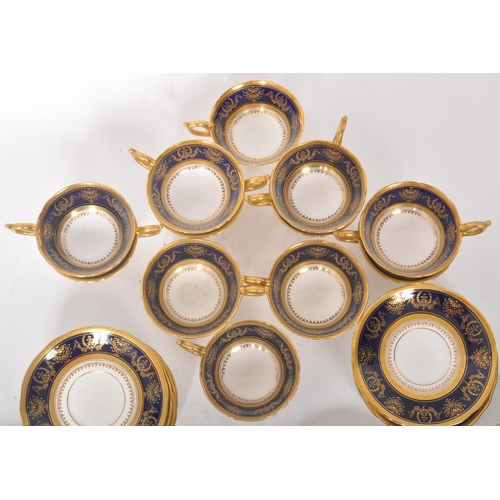 139 - An early 19th Century George III Coalport 35 x piece porcelain tea service comprising saucers, side ... 