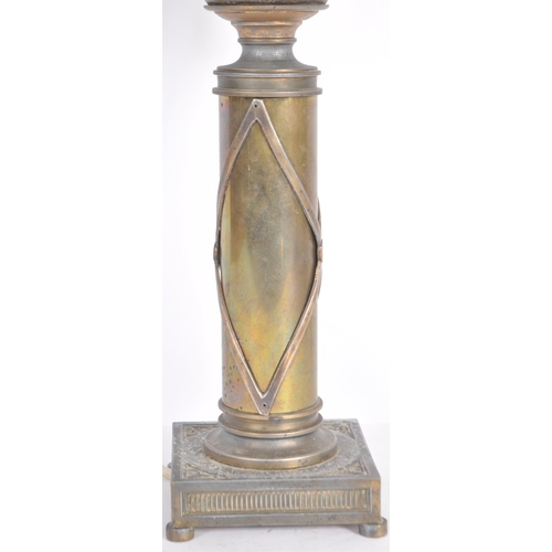 28 - Attributed to Bradley & Hubbard - An early 20th Century Arts & Crafts table lamp. Palm tree form wit... 