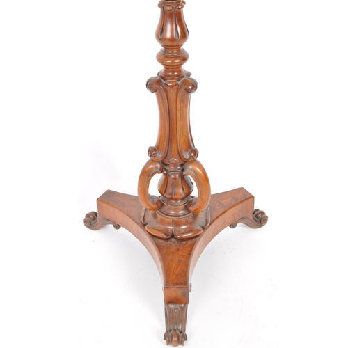 401 - A 19th Century country house Victorian mahogany fireside discretion pole screen. Raised on carved sc... 