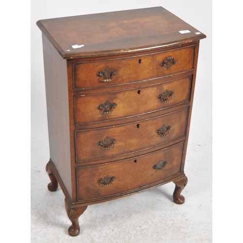 556 - An 18th Century George III and later bow fronted chest of drawers of small proportions. The bachelor... 