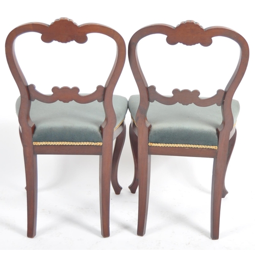 594 - A set of six 19th Century mahogany swept kidney balloon back dining chairs with scroll and shell pat... 