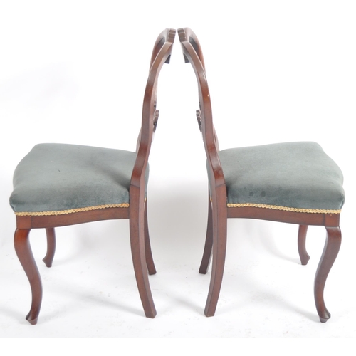 594 - A set of six 19th Century mahogany swept kidney balloon back dining chairs with scroll and shell pat... 