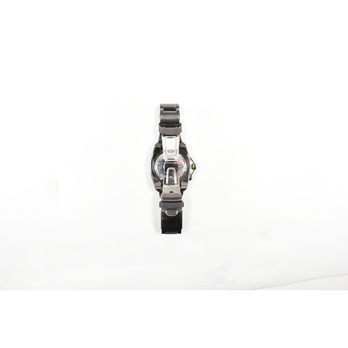 A Seiko Kinetic scuba diver's stainless steel wrist watch. The