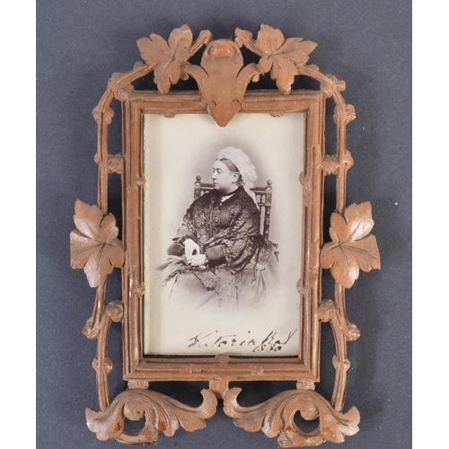 1 - Queen Victoria (1819-1901) - a scarce autographed 19th Century cabinet photograph / Carte De Visite ... 