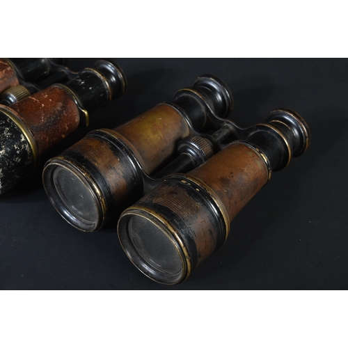 171 - WWI First World War - two pairs of original period WWI First World War binoculars, including one pai... 