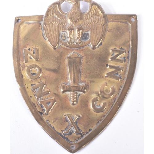 336 - A WWII Second World War Italian Fascist Blackshirt Militia Zone Assault Sleeve Shield depicting the ... 