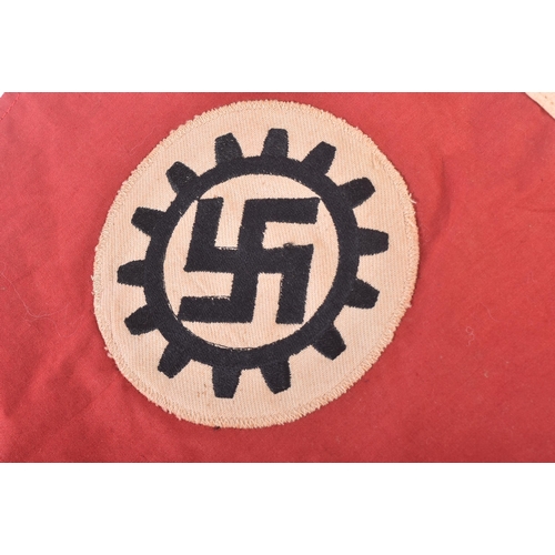 347 - A WWII Second World War Third Reich Nazi German DAF Labour Front pennant. Double sided red cloth wit... 