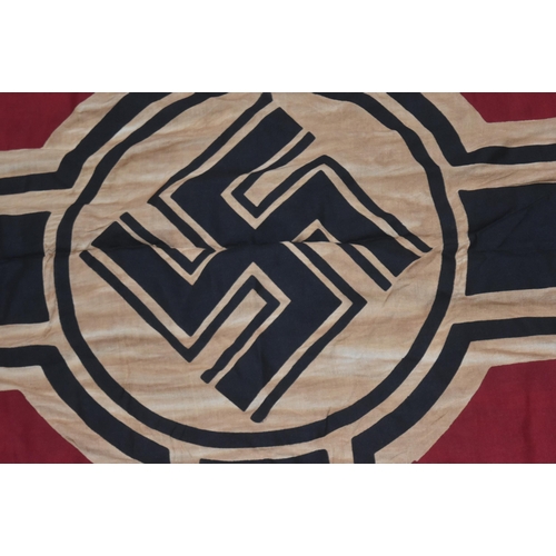 389 - A WWII Second World War Third Reich Nazi German Kriegsmarine battle flag. Swastika to centre, the fl... 