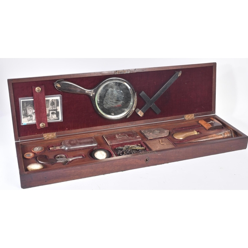 400 - Vampire Defence Kit - Victorian manner composed Vampire Defence Kit, originally believed to be from ... 