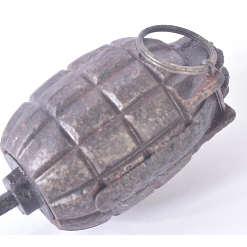 41 - A WWI First World War era No.23 Mk. II British Mills Bomb hand grenade with rod grenade attachment t... 