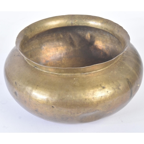 501 - Mahatma Gandhi (1869-1948) - a collection of Gandhi's personally owned and used food bowls and charg... 