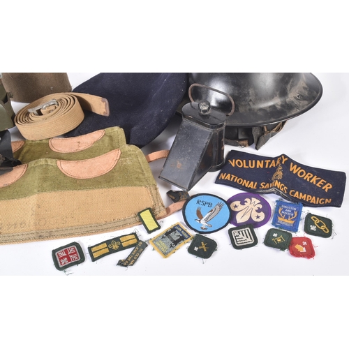 70 - A collection of assorted WWII Second World War and post War British military items comprising; water... 