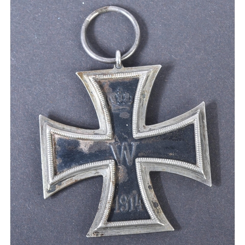 71 - An original WWI First World War Imperial German / Prussian Army Iron Cross medal. A 2nd Class exampl... 