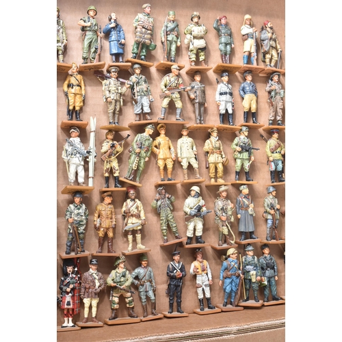 95 - A large collection of assorted Del Prado ' Men At War ' model figures / figurines with accompanying ... 