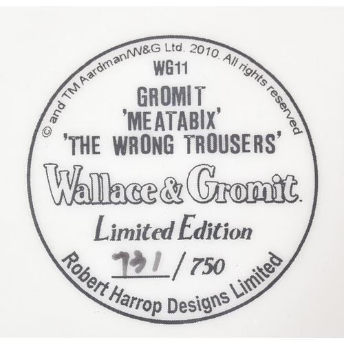 82 - Wallace & Gromit - Robert Harrop - WG11 ' Gromit Meatabix - The Wrong Trousers '. Limited to 750. Hi... 