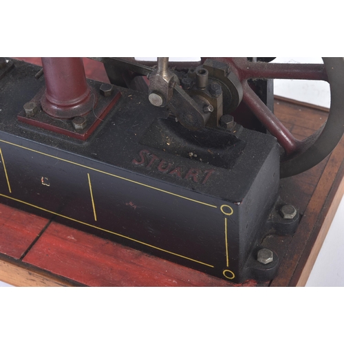 120 - Live Steam - an original vintage Stuart Turner horizontal live steam engine with single cylinder mou... 