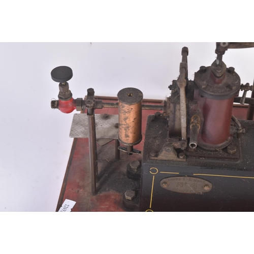 120 - Live Steam - an original vintage Stuart Turner horizontal live steam engine with single cylinder mou... 