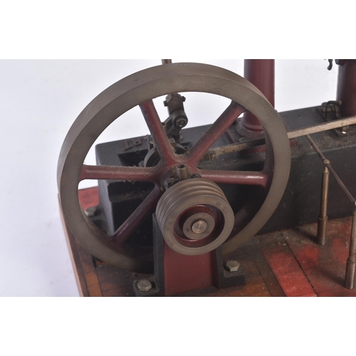 120 - Live Steam - an original vintage Stuart Turner horizontal live steam engine with single cylinder mou... 